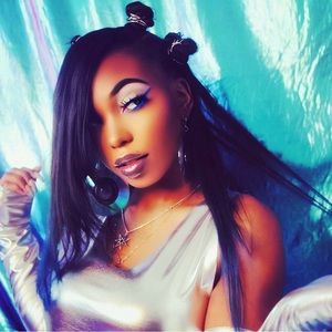 Meet your Posher, Keren